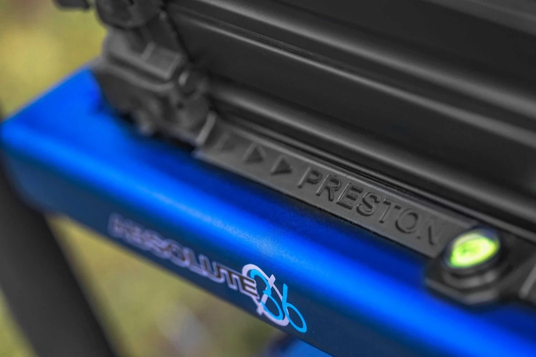 PRESTON INNOVATIONS Preston Absolute Seatbox Blue Edition 3 PRESTON INNOVATIONS Preston Absolute Seatbox Blue Edition - Afbeelding 3